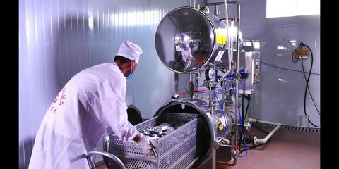 從牧羊女到鄉(xiāng)村振興領(lǐng)頭羊 白成愛的榆林實踐與科技創(chuàng)業(yè)之路